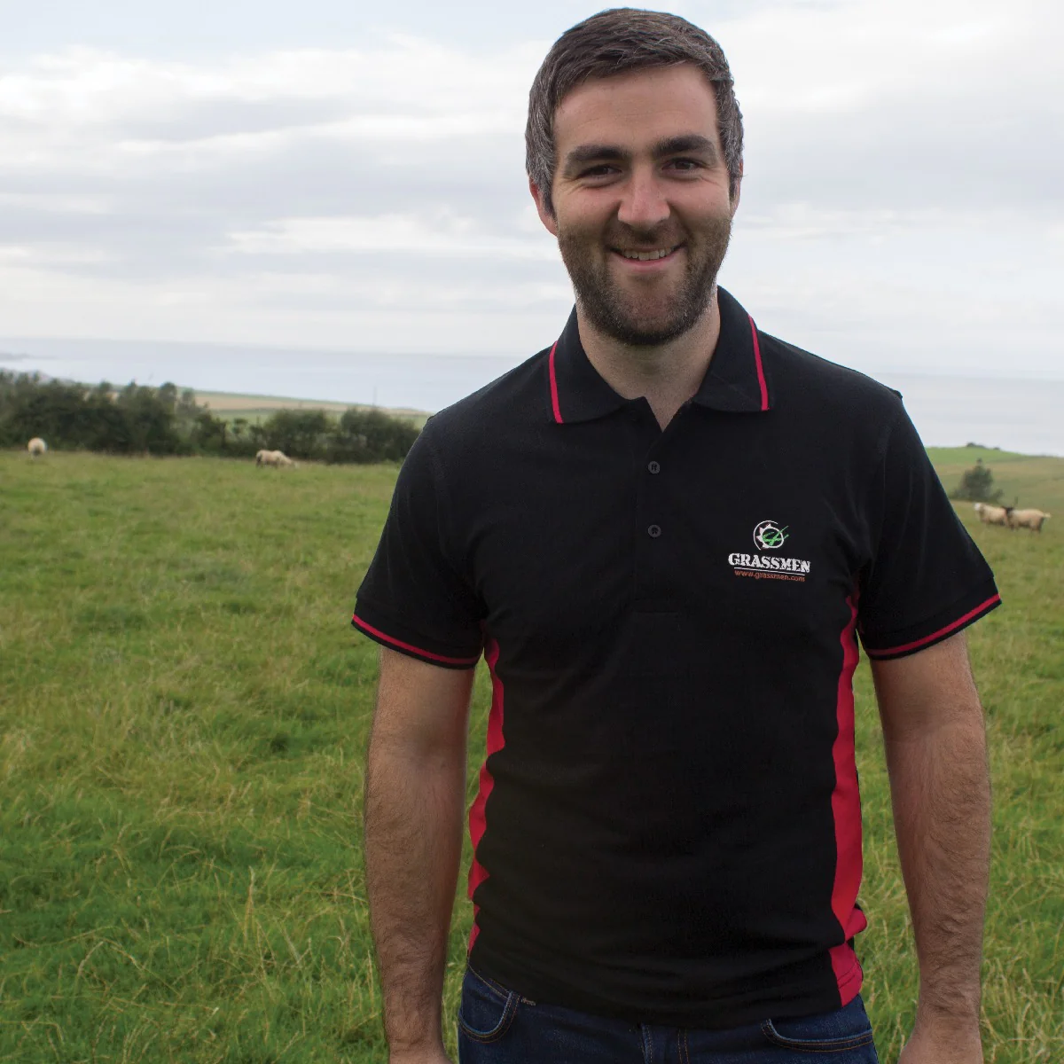 "GRASSMEN" Unisex Adults Two Toned Black & Red Polo Shirt - Image 3