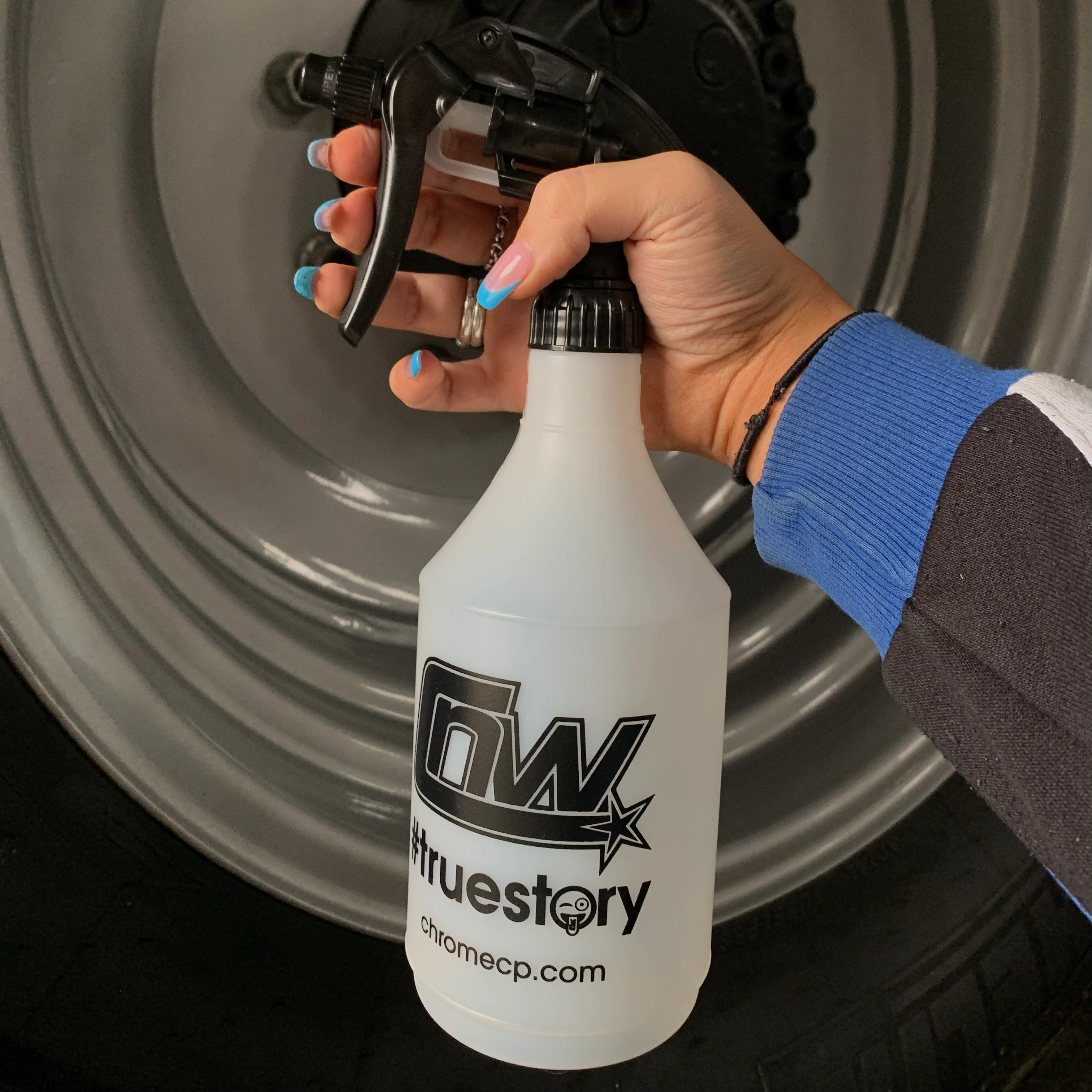 "Chrome" Empty 750ml Trigger Spray Bottle - Image 3