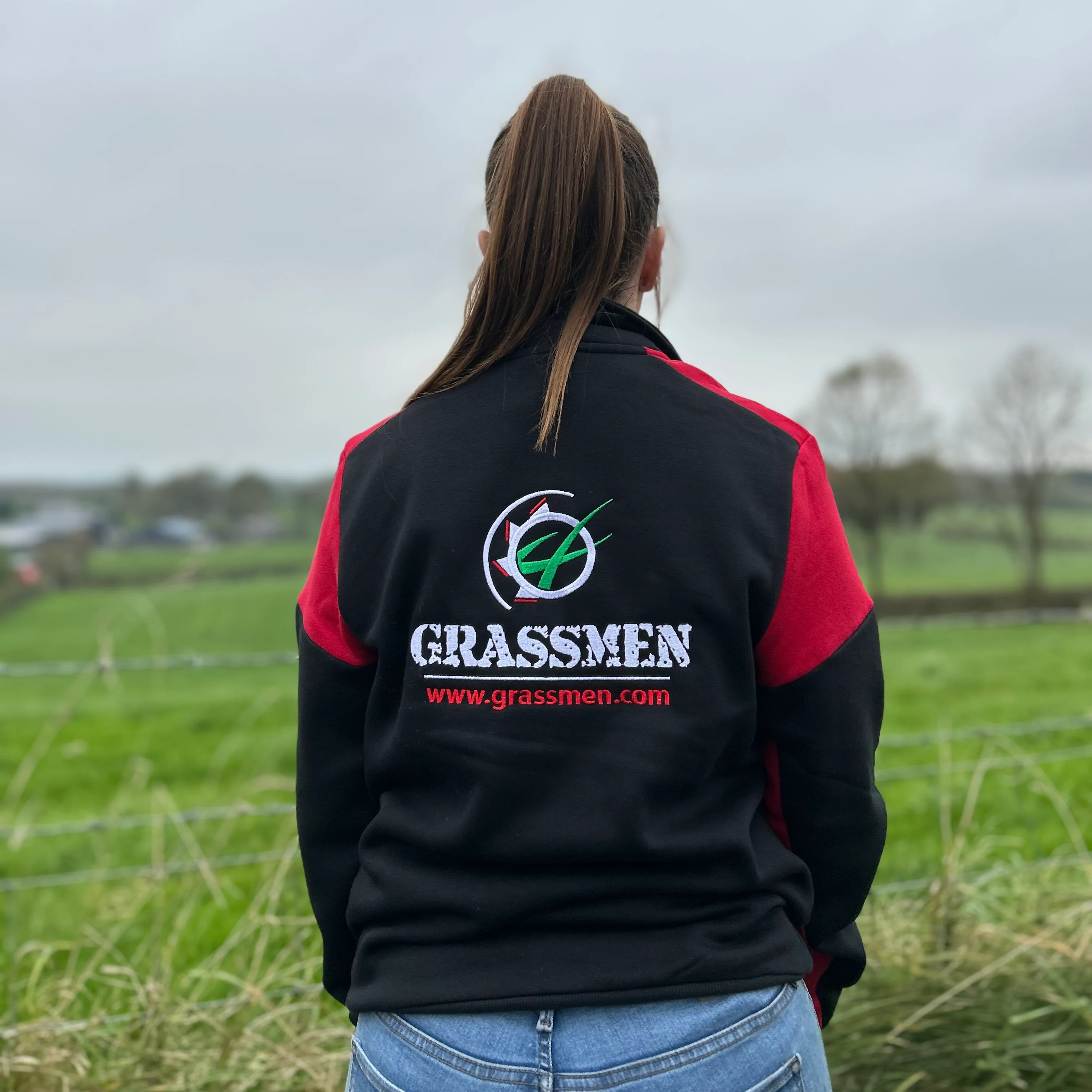 "GRASSMEN" Adults Prime Two Toned 1/4 Zip Sweater Black/Red - Image 4