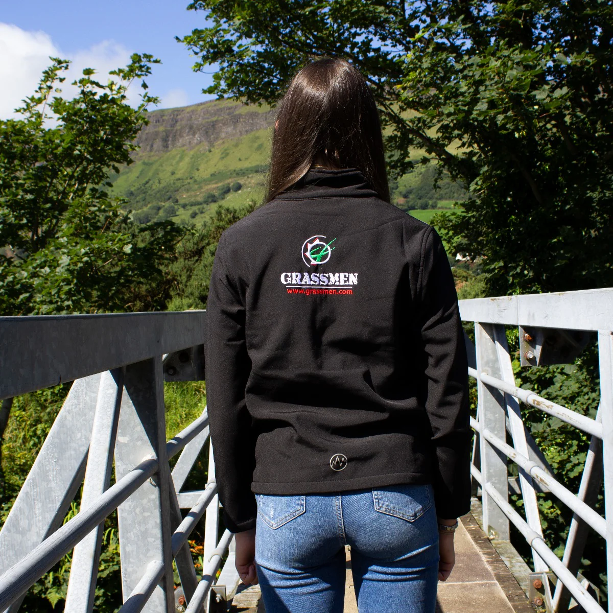 "GRASSMEN" Kids Black Softshell Jacket - Image 5