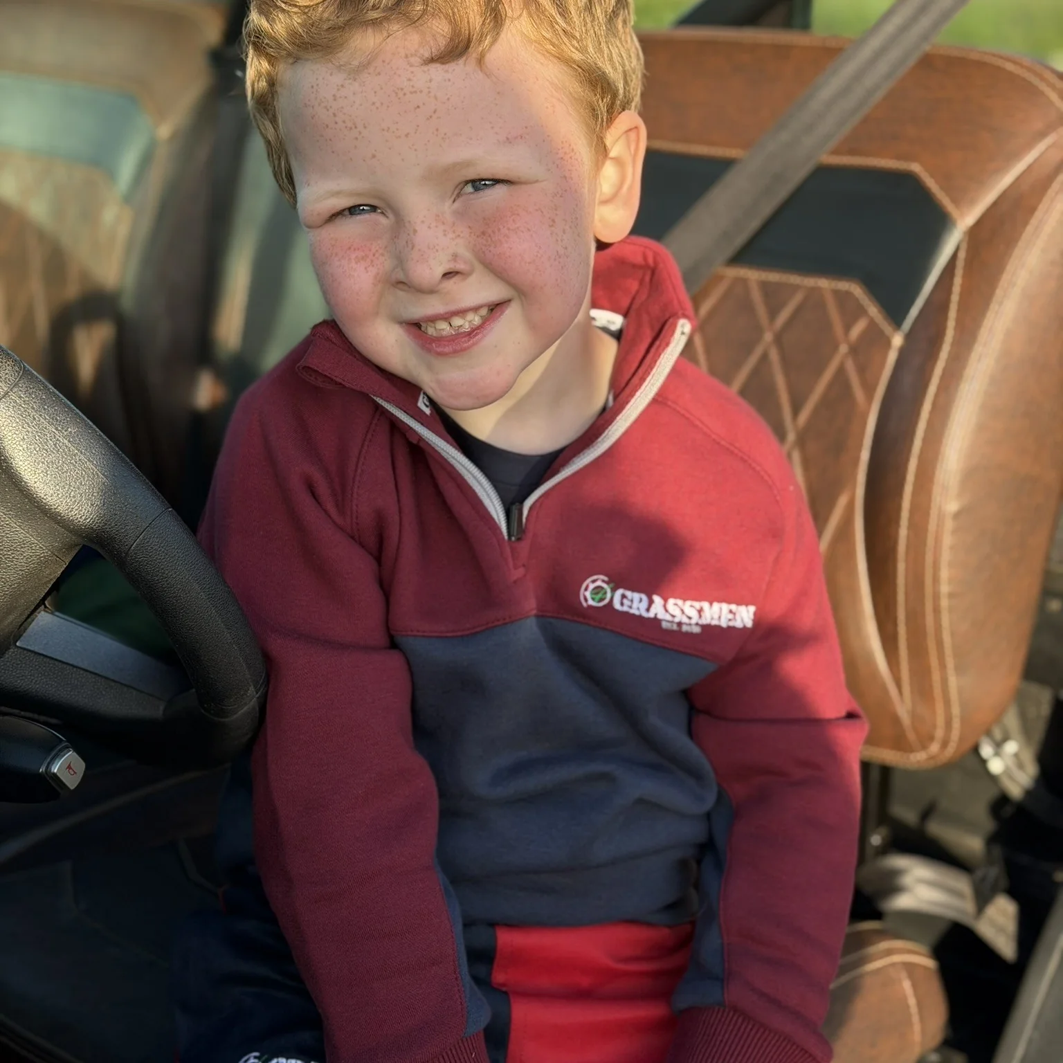 GRASSMEN Burgundy, Navy & White - Kids Unisex Cotton Quarter Zip - Image 4