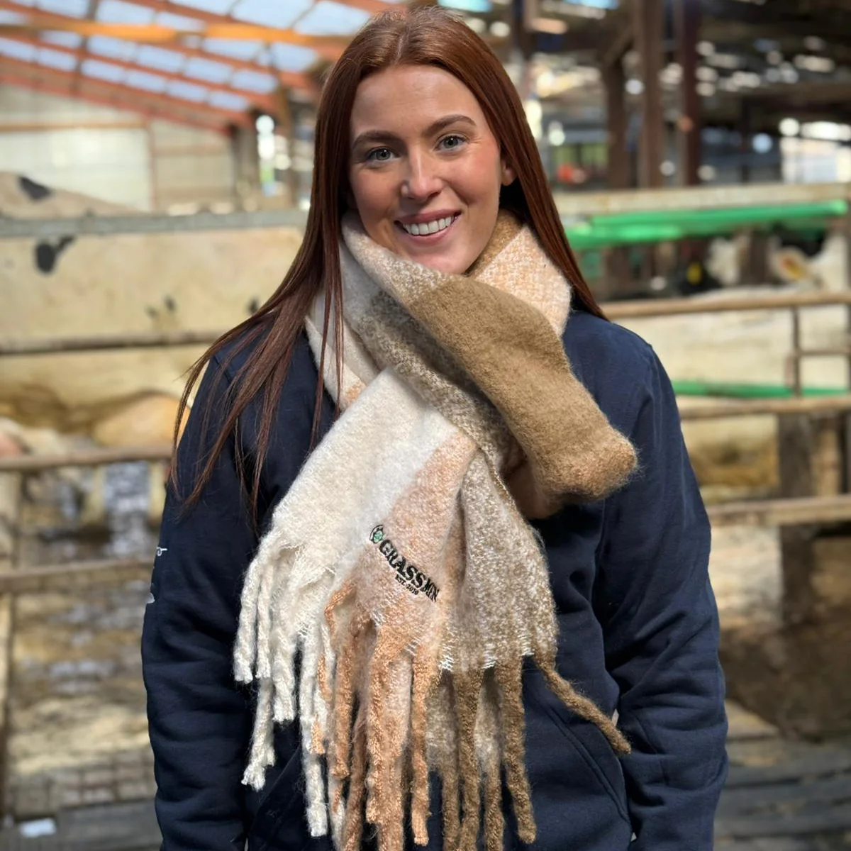"GRASSMEN" Fluffy Check Scarf - Image 16