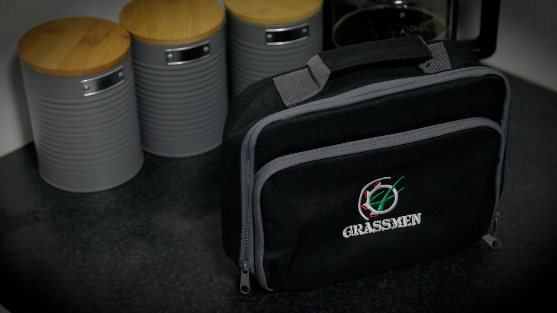 "GRASSMEN" Black Lunch Bag - Image 5