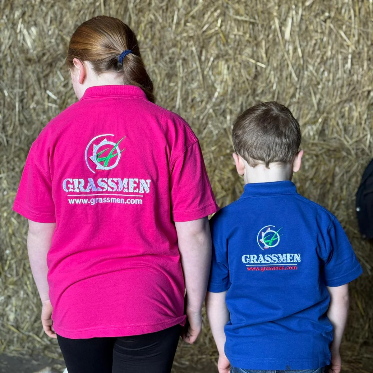 "GRASSMEN" Unisex Kids Pink Polo Shirt - Image 7