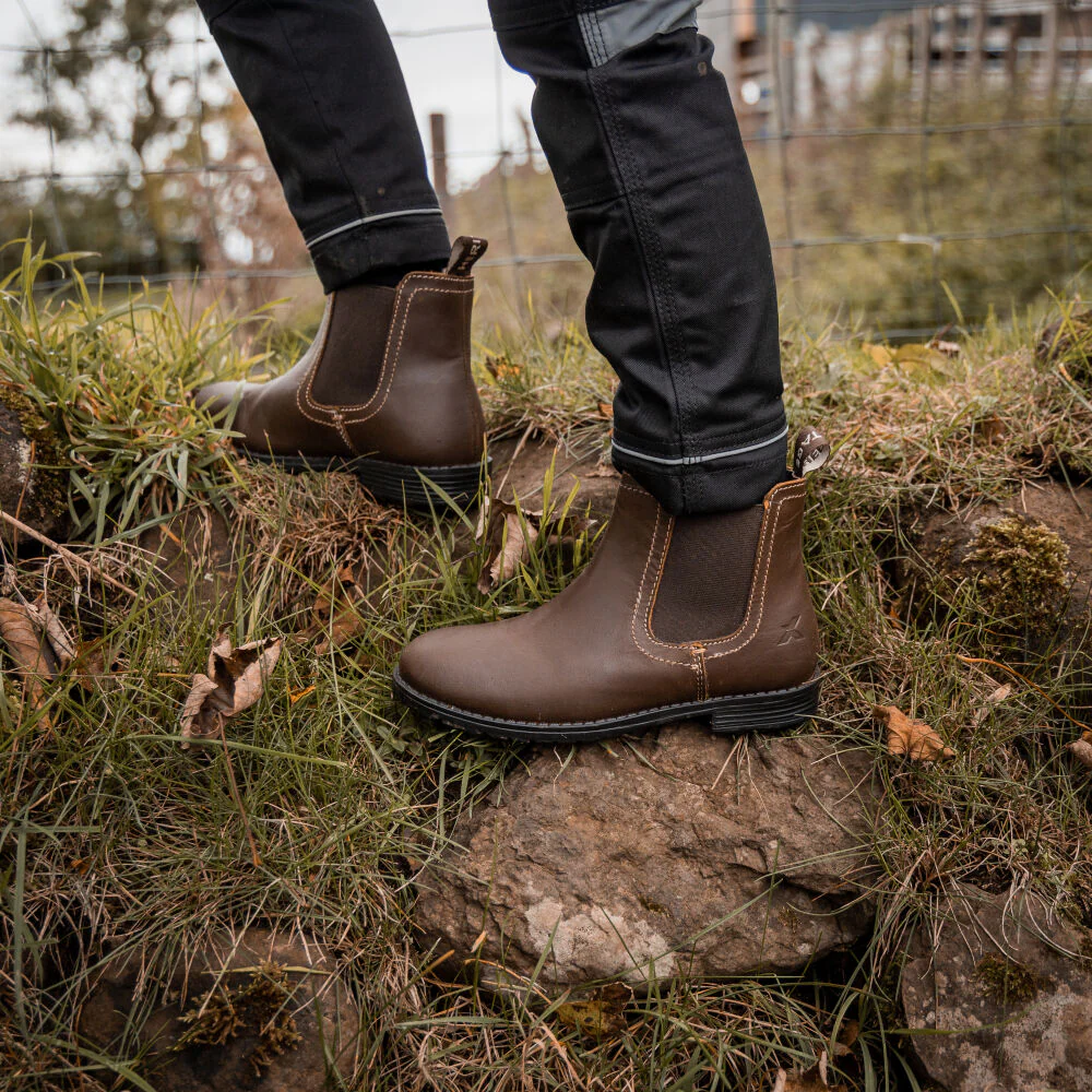 "Heritage Farrier" Kids Chelsea Boot Rustic Brown - Image 7