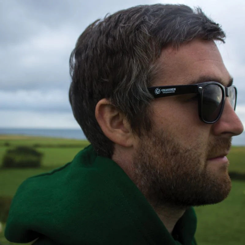 GRASSMEN Retro Sunglasses Black - Image 3